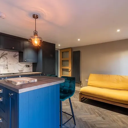 דירה Contemporary City Centre With Private Patio בריסטול