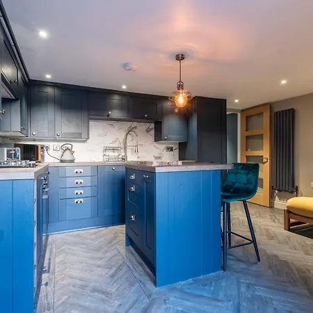 Contemporary City Centre With Private Patio דירה *
